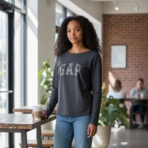 New GAP Long Sleeve Top Sz XL Jr's